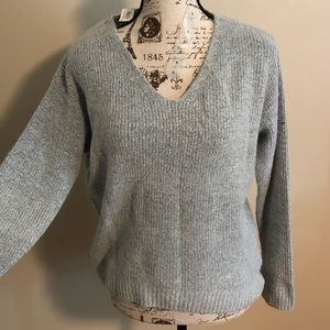 NWT Old Navy gray v-neck sweater, size small